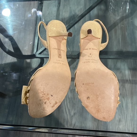 Designer champagne sparkly leather sandals w/bow designs - 3 3/4 inch heels - Picture 6 of 7